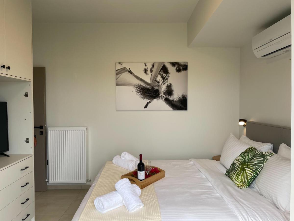 Mossa City Apartments Chania  Bagian luar foto